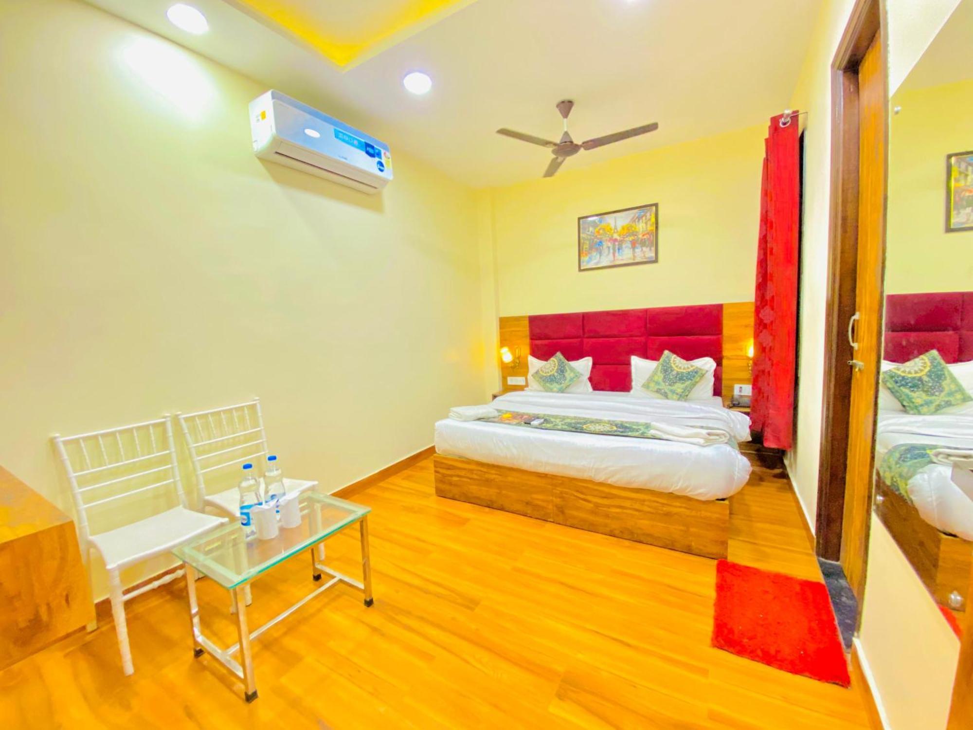 Hotel Holiday First 300 Meter From Golden Temple Αμριτσάρ Εξωτερικό φωτογραφία